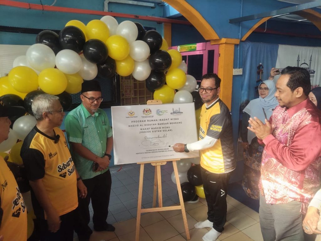 Dr Zulkifli Lancar Tiga Projek Masjid Al-Hidayah Sempena Program ZIKIR